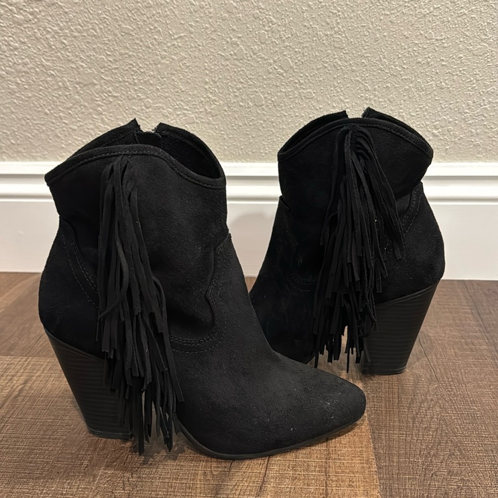Zigi girl ankle booties
